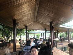 -侯臣咖啡文化村