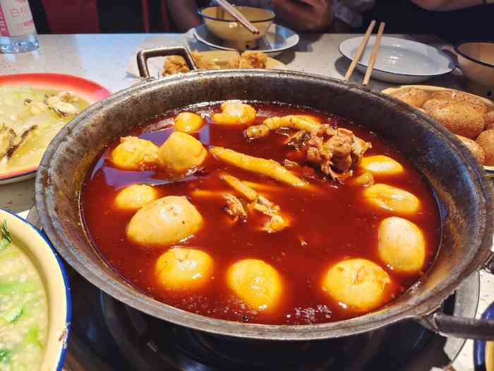 李子坝梁山鸡(李子坝大鸡哥店)-"#吃哥带团李子坝梁山鸡# 济南朋友说.