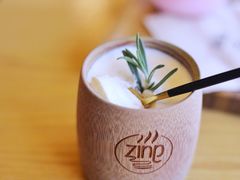 -ZING COFFEE 镜咖啡