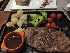 -鸿通城购物中心