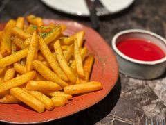 -LESCEDARS Brasserie Bistro香柏树