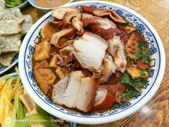 精品大肠卤煮-门框胡同百年卤煮(新街口店)