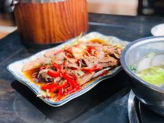 -乐山食古香跷脚牛肉