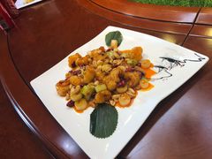 宫保水晶虾球-大汗行宫园林餐厅