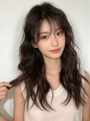 -虫二·专注健康烫染沙龙