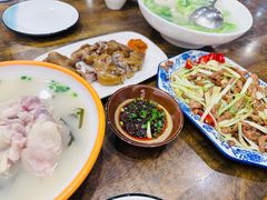 -雷祖芳老妈蹄花店