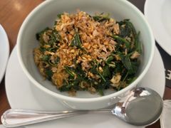 -Chom Cafe and Restaurant