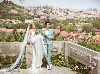 青岛旅拍婚纱照 文艺青岛，目光所及，皆是温柔和生机