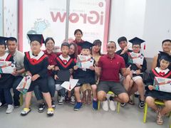 -i2青少儿英语(爱加星悦荟店)