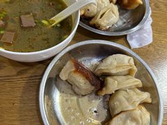 -黄阿姨锅贴大王(万航渡路店)