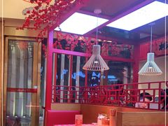 -思博半步颠小酒馆(梦时代店)