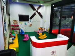 -雅悦齿科(顾村公园店)