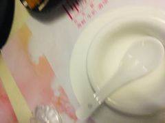 -樱花里音乐餐吧·牛扒椰子鸡(东圃店)