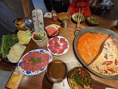 -萍姐火锅·公路夜市(武汉首店)