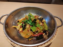 -拿渡麻辣香锅(世茂广场·工三店)