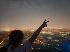 -鬼笑石后山停车场