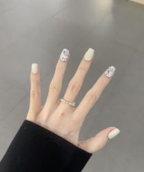 -悦指间美甲美睫