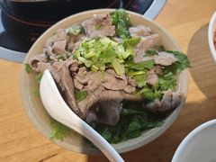 -大众跷脚牛肉馆·非遗传承单位(峨眉山店)