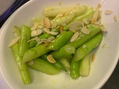 芦笋-MOSSO德国餐厅·音乐酒吧(环宇荟店)