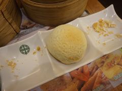 酥皮焗叉烧包-添好运点心专门店(深水埗店)