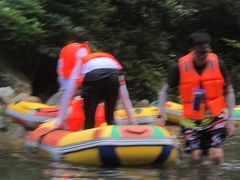 -安吉龙王山峡谷漂流