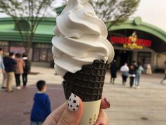 -喜茶(迪士尼小镇DP店)