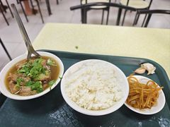 -万盛园炖肉馆(云峰店)