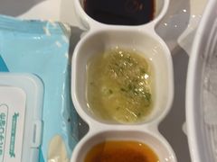 -洪氏嗨捞·广东猪肚鸡·椰子鸡火锅(西咸万象城店)