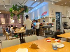 -必胜客(WOW昙华林店)