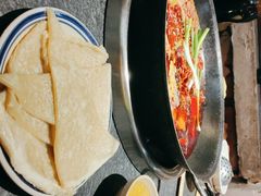 -四小区火锅·巷子里的重庆火锅(花照壁店)