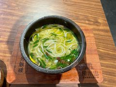 -良米山·云南野生菌过桥米线(上海首店)