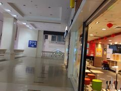 -麦当劳(汉口火车站候车室店)