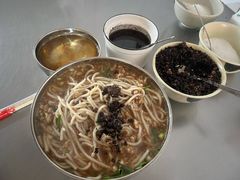 -正宗杨记普洱酸醋米线(总店)