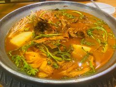 -喇喇排骨火锅·传统韩式脊骨汤(望京西园总店)