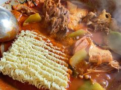 -喇喇排骨火锅·传统韩式脊骨汤(望京西园总店)