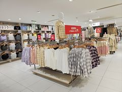 -优衣库(上海正大广场店)