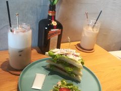 烟熏鸡肉三明治-ZING COFFEE 镜咖啡