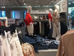 -H&M(鹏欣水游城店)