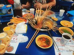 -马路边边串串香(苗栗路店)