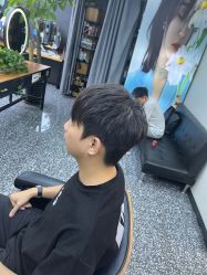 -藤野造型专业烫染接发