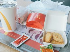 -麦当劳(展览路店)