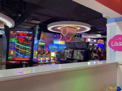 -蹦蹦乐园(南桥百联店)