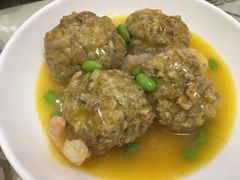 酸汤狮子头-鑫真味私房菜馆