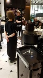 -HAIR CORNER