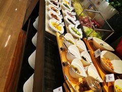 -圣丰索菲特·2 On 988 Café 自助餐厅