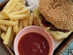 -水桶王国主题餐厅·聚会·生日派对·亲子活动·家庭套餐(亚龙湾希尔顿店)