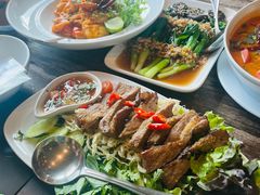 -Chom Cafe and Restaurant