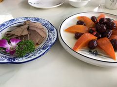 五香牛肉-七的湖·晚芳亭·阳澄湖农家菜·大闸蟹(莲花岛店)
