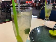 -量贩海鲜餐厅