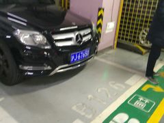 -环球港-停车场